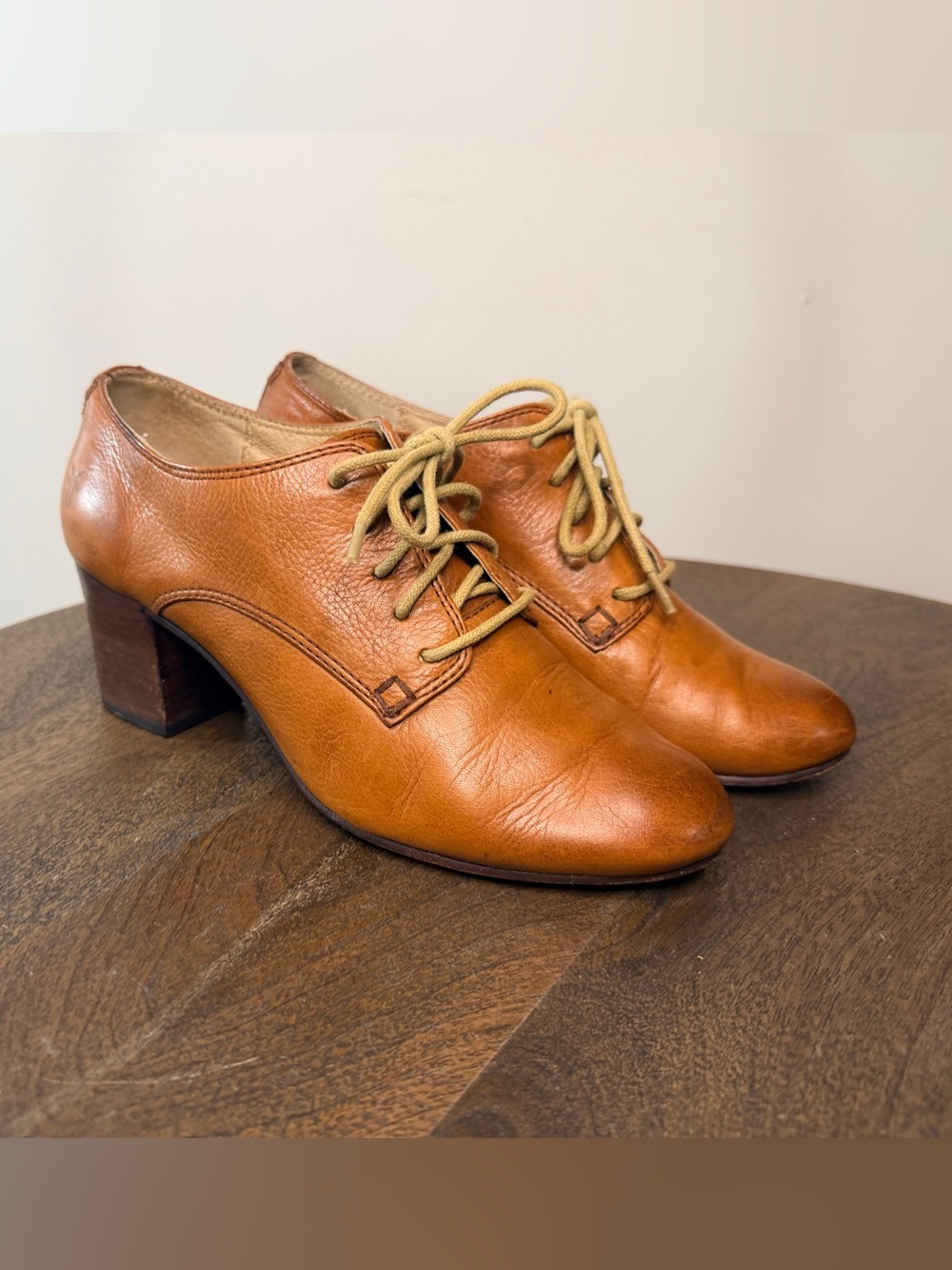 Frye Stella Oxford in Tan/Cognac Size